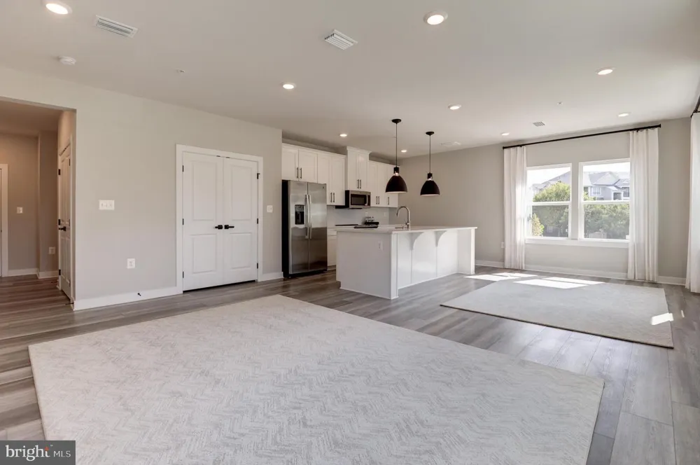 12875 MOSAIC PARK WAY #4-B Herndon, VA 20171