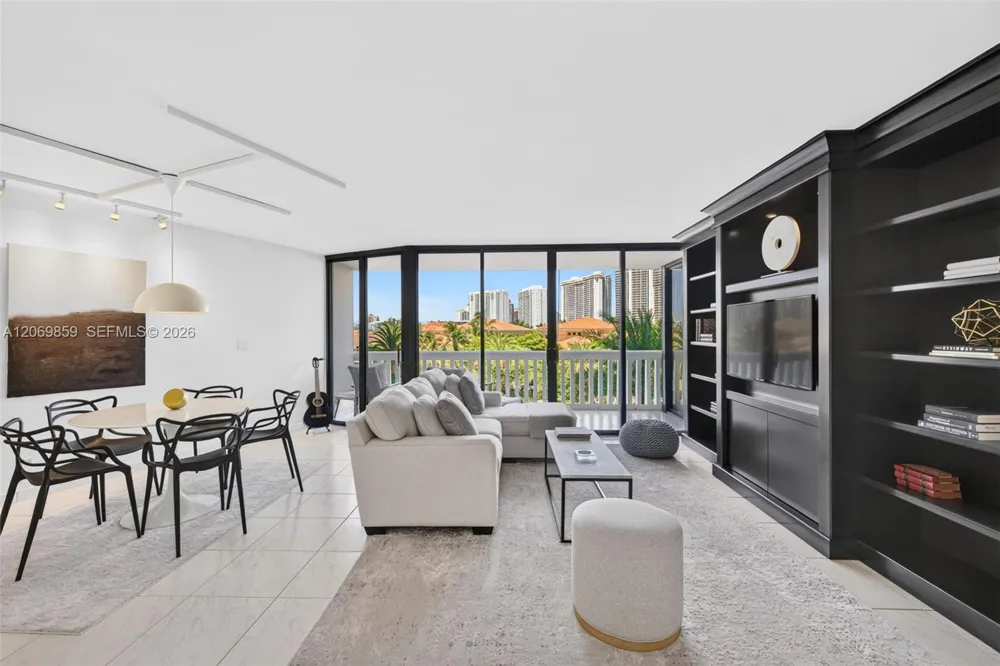 1000 Island Blvd #405 Aventura, FL 33160