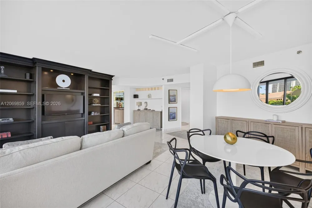 1000 Island Blvd #405 Aventura, FL 33160