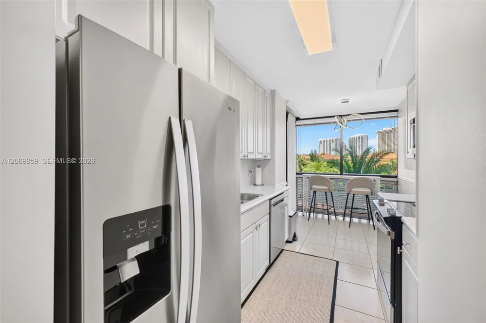 1000 Island Blvd #405 Aventura, FL 33160