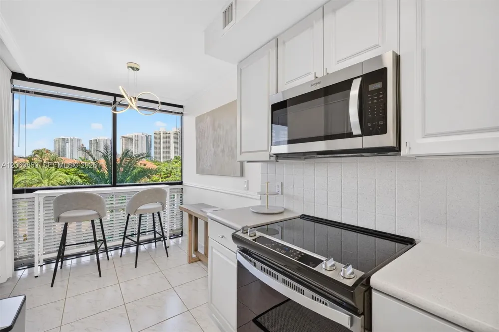 1000 Island Blvd #405 Aventura, FL 33160