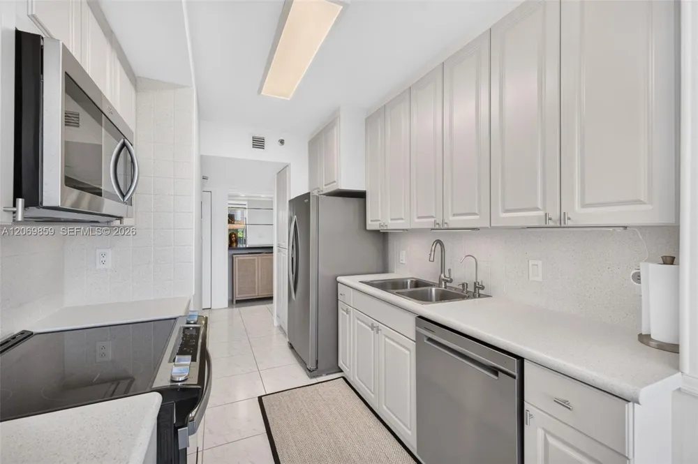 1000 Island Blvd #405 Aventura, FL 33160