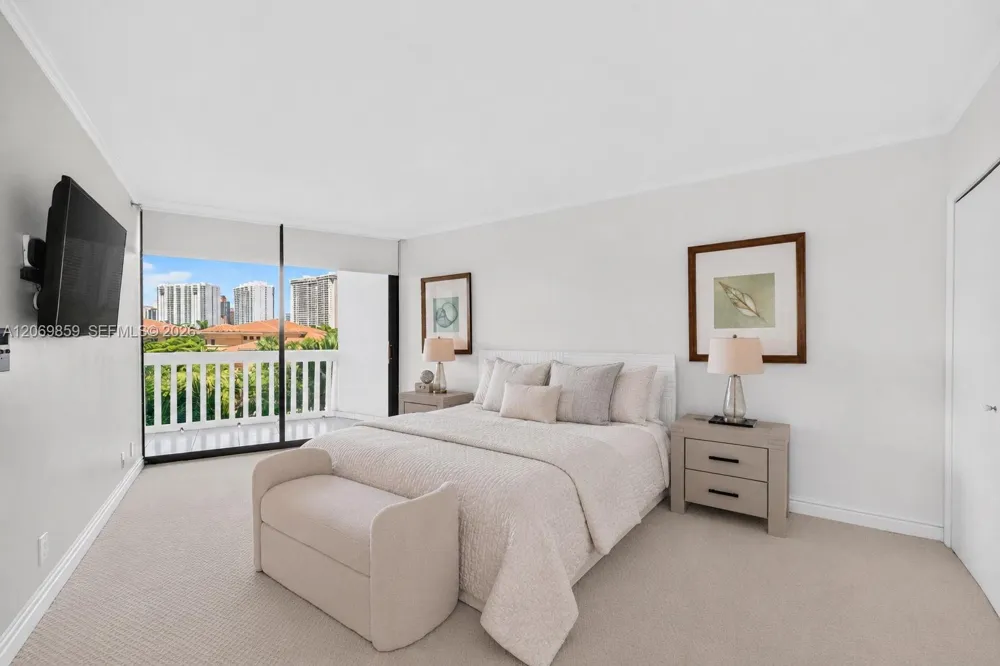 1000 Island Blvd #405 Aventura, FL 33160