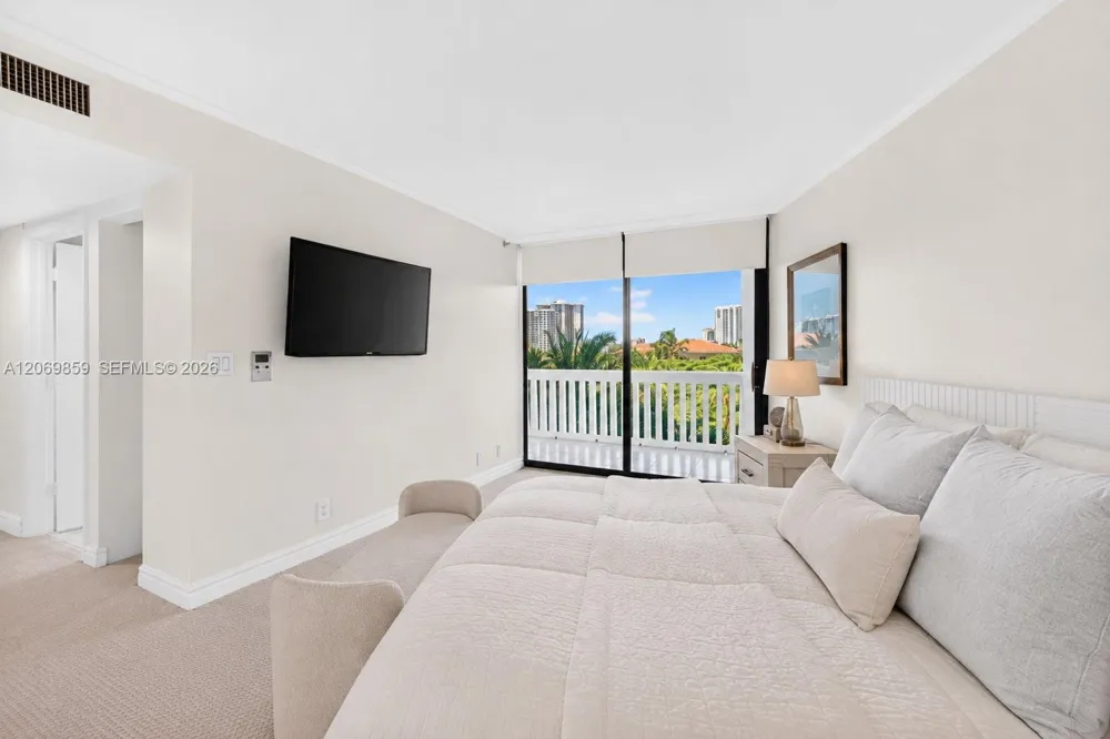 1000 Island Blvd #405 Aventura, FL 33160