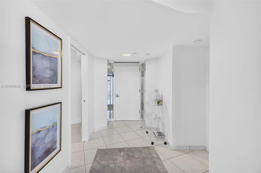 1000 Island Blvd #405 Aventura, FL 33160