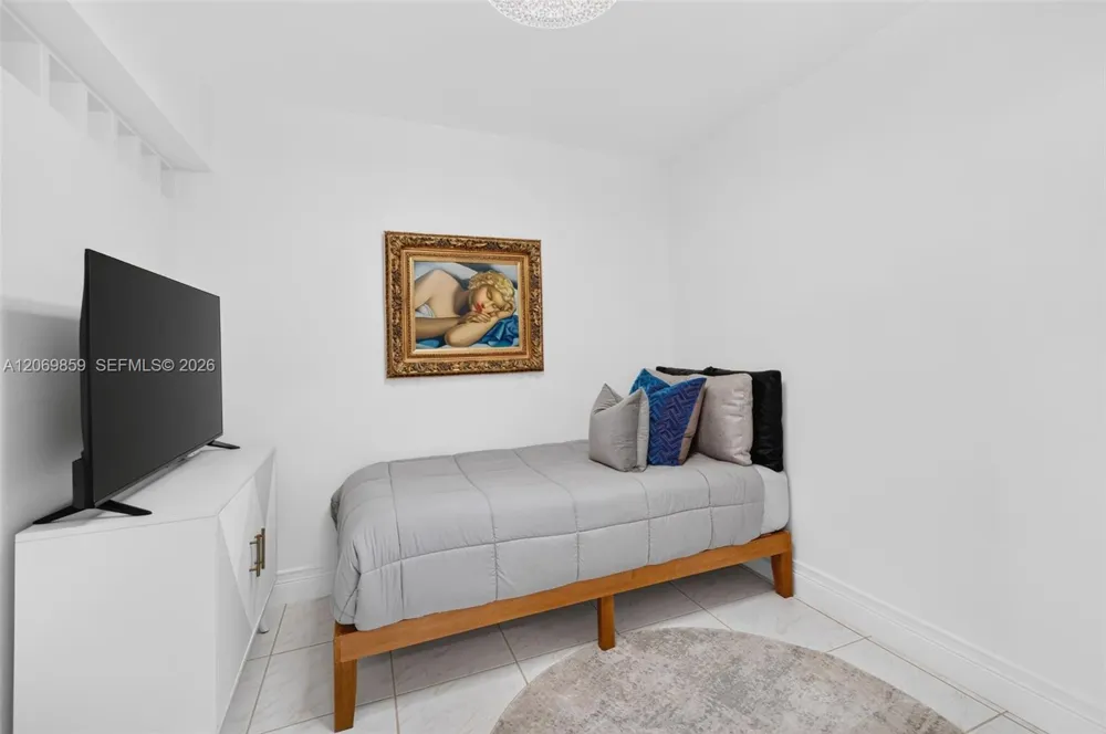 1000 Island Blvd #405 Aventura, FL 33160