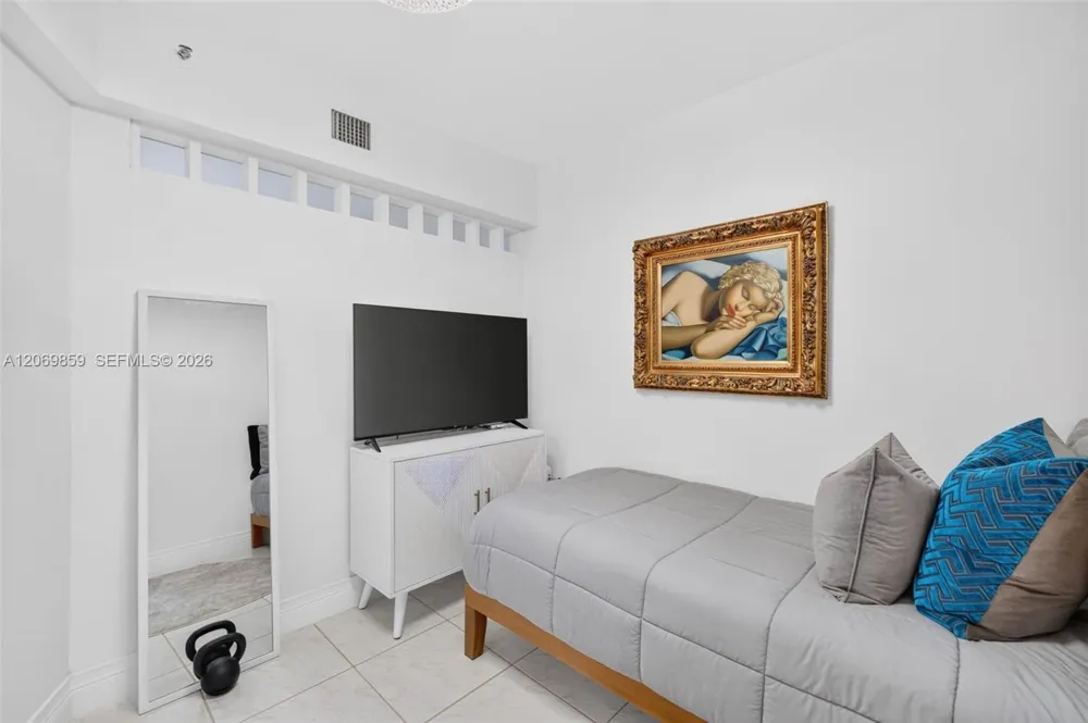 1000 Island Blvd #405 Aventura, FL 33160