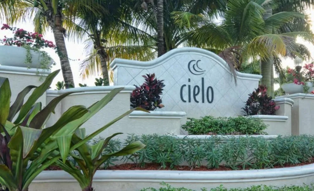 5021 VINE CLIFF WAY W Palm Beach Gardens, FL 33418