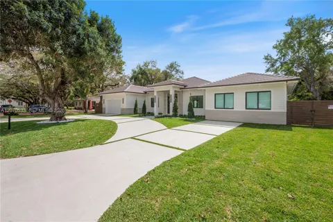 6990 SW 58th St