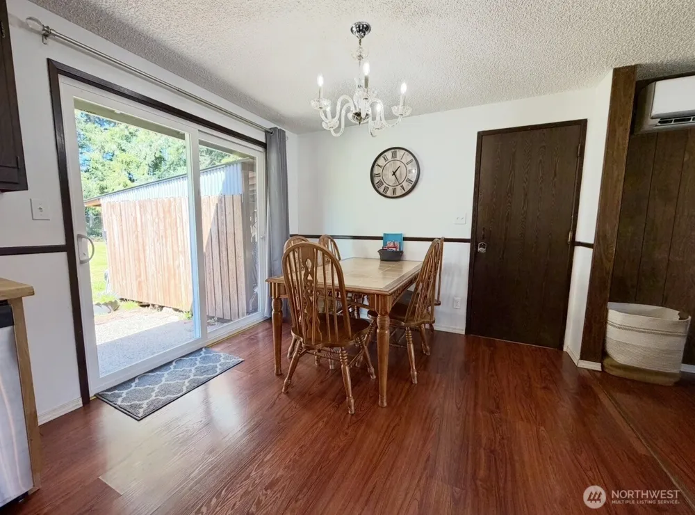 930 Robin Hood Loop Forks, WA 98331