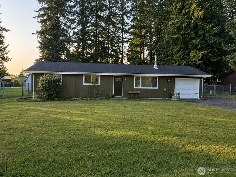 930 Robin Hood Loop Forks, WA 98331