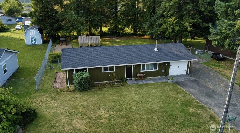 930 Robin Hood Loop Forks, WA 98331