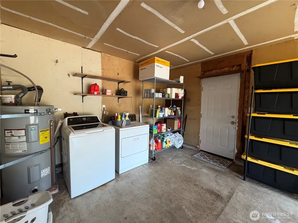 930 Robin Hood Loop Forks, WA 98331