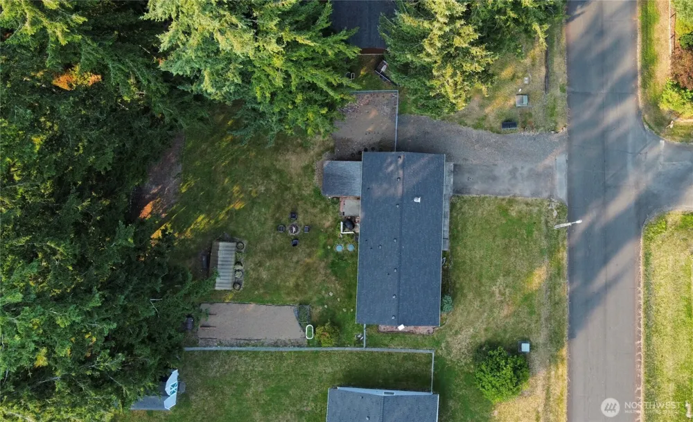 930 Robin Hood Loop Forks, WA 98331