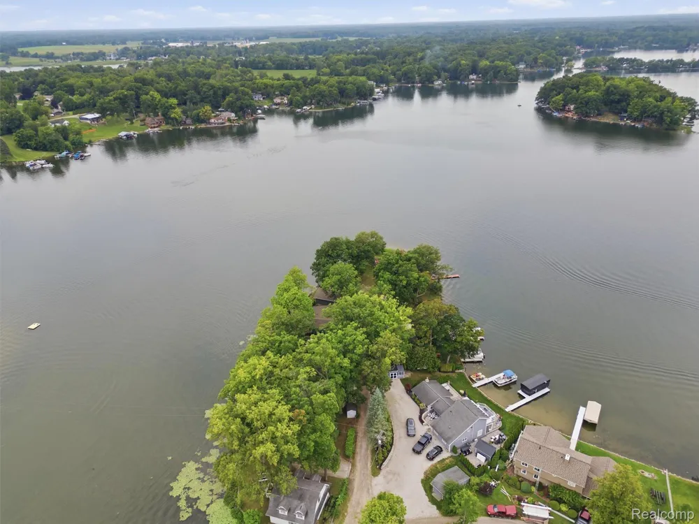 7389 Selma Drive Argentine Township, MI 48430