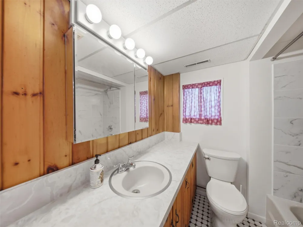 7389 Selma Drive Argentine Township, MI 48430