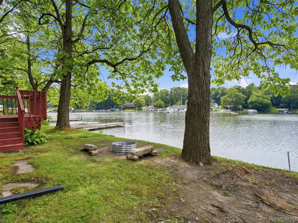 7389 Selma Drive Argentine Township, MI 48430