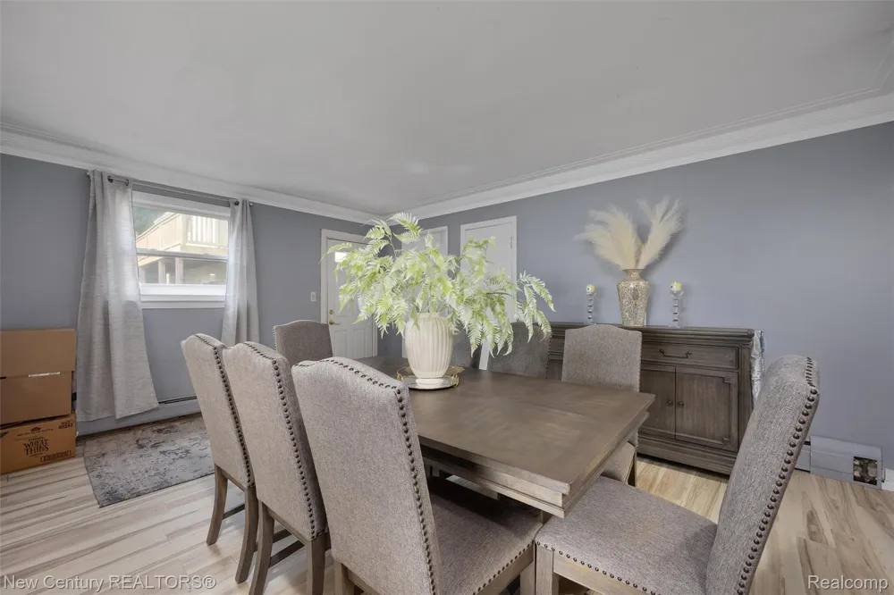34338 Jefferson Avenue Harrison Charter Township, MI 48045