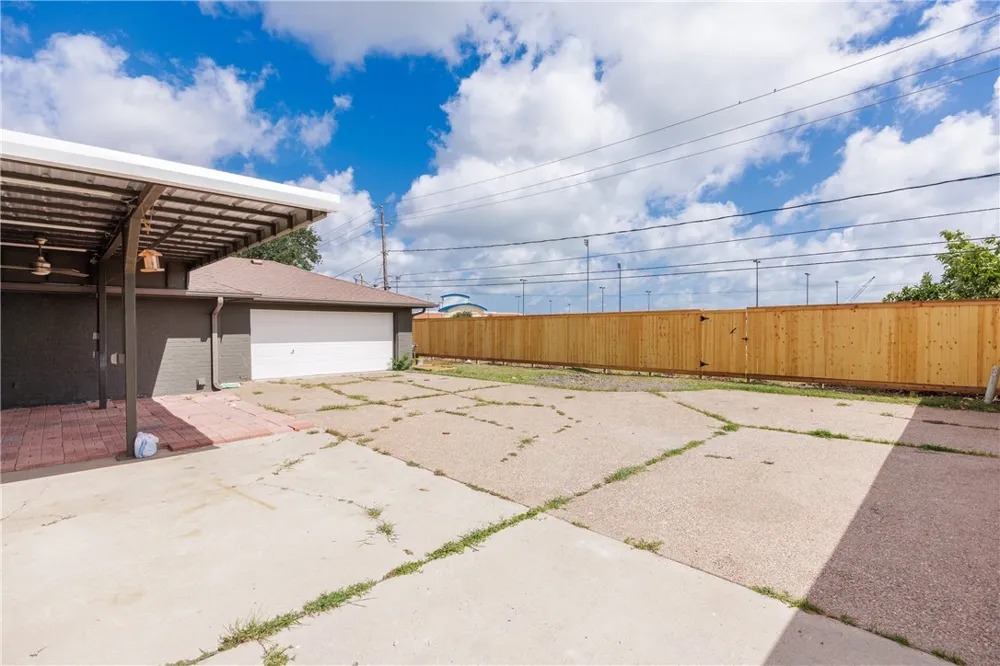 6702 Sahara Drive Corpus Christi, TX 78412