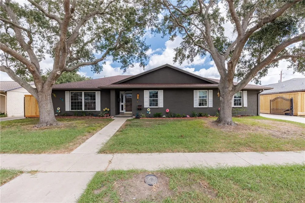 6702 Sahara Drive Corpus Christi, TX 78412