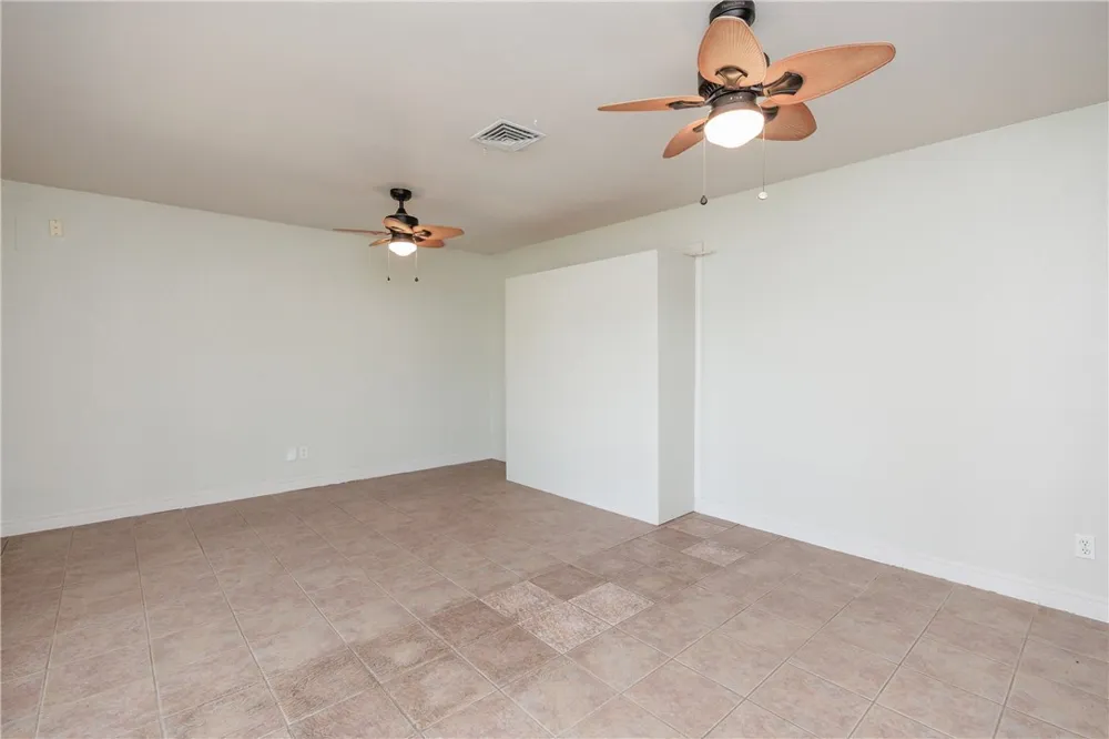 6702 Sahara Drive Corpus Christi, TX 78412