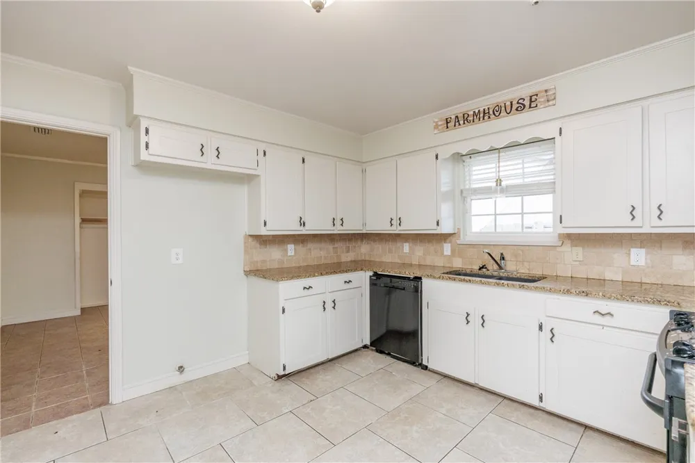 6702 Sahara Drive Corpus Christi, TX 78412