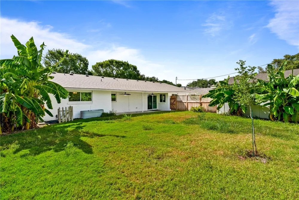 726 Meadowbrook Drive Corpus Christi, TX 78412