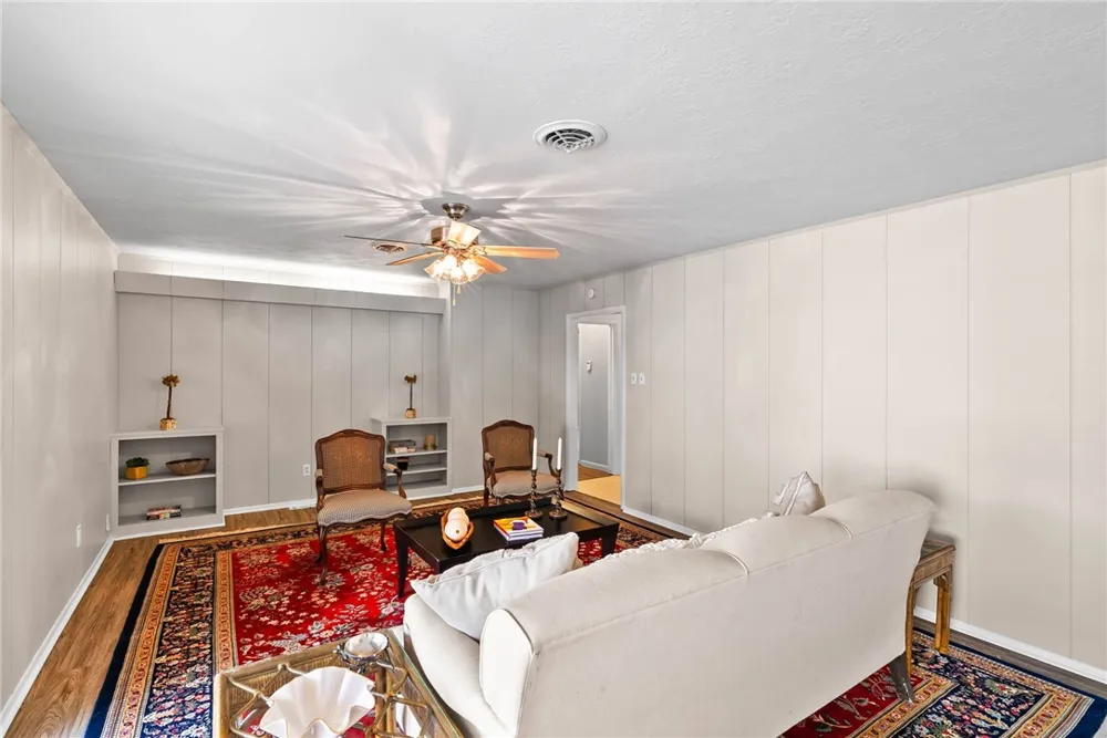 726 Meadowbrook Drive Corpus Christi, TX 78412