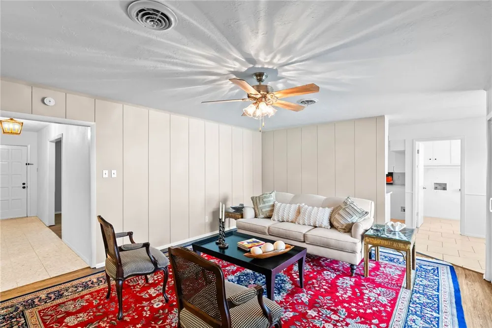 726 Meadowbrook Drive Corpus Christi, TX 78412