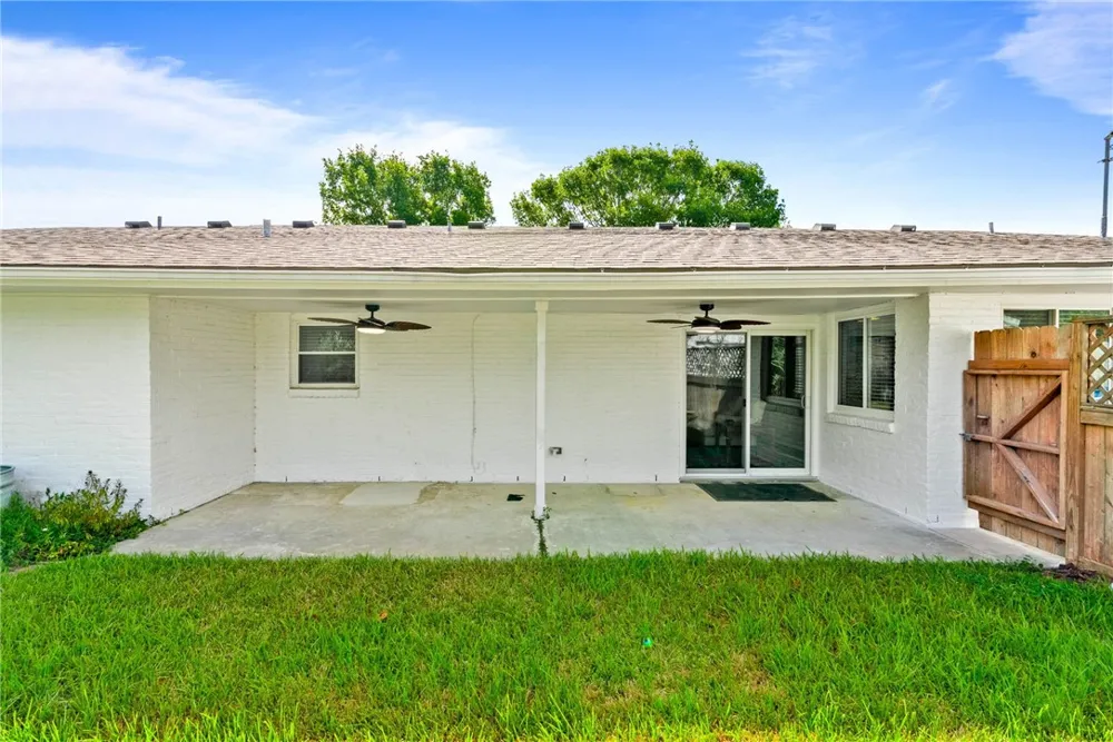 726 Meadowbrook Drive Corpus Christi, TX 78412