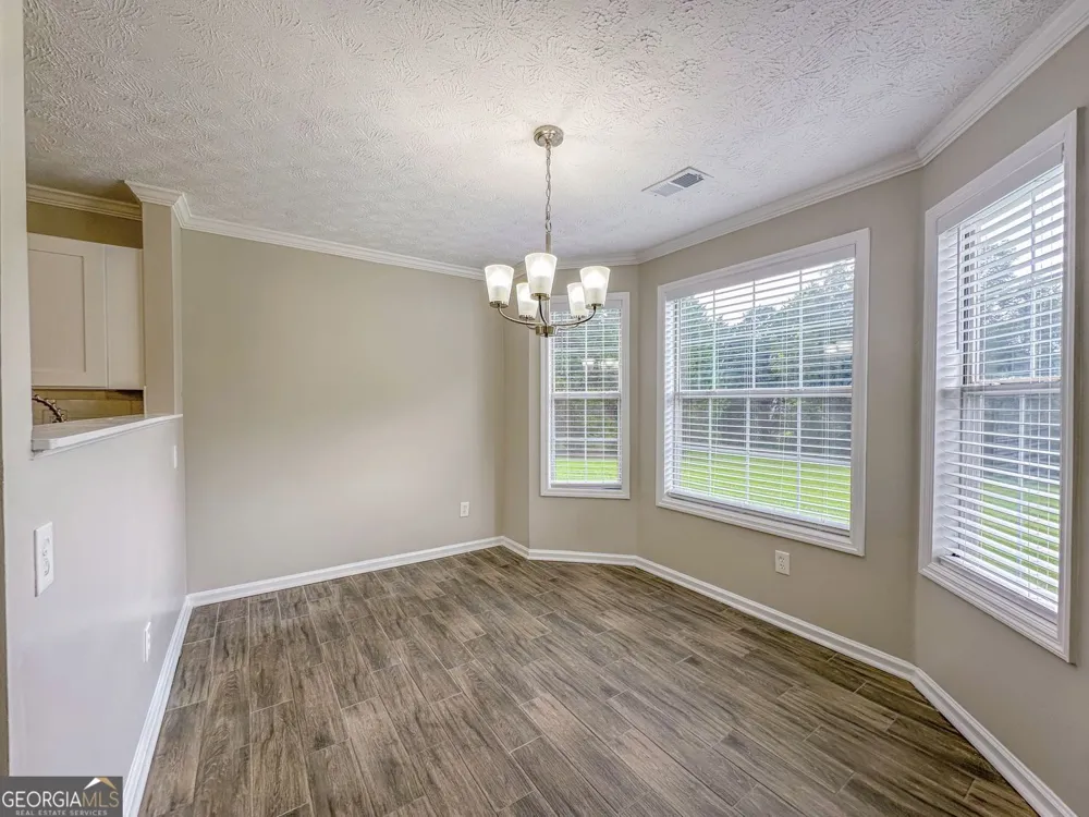 1070 Big Haynes DR Grayson, GA 30017