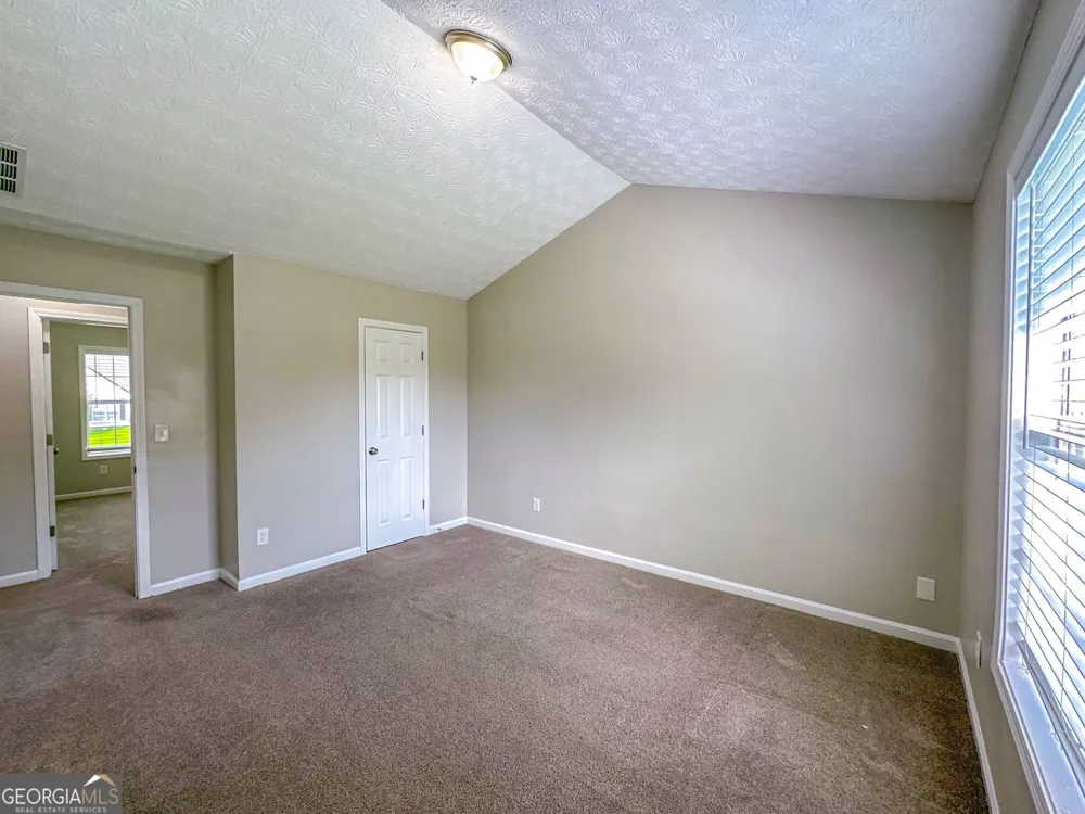 1070 Big Haynes DR Grayson, GA 30017