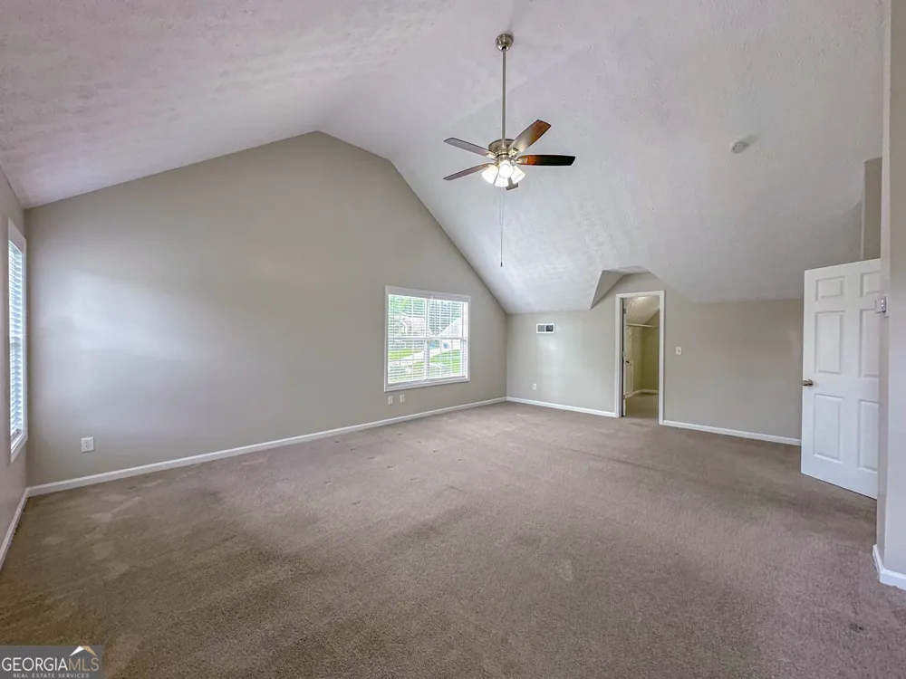 1070 Big Haynes DR Grayson, GA 30017
