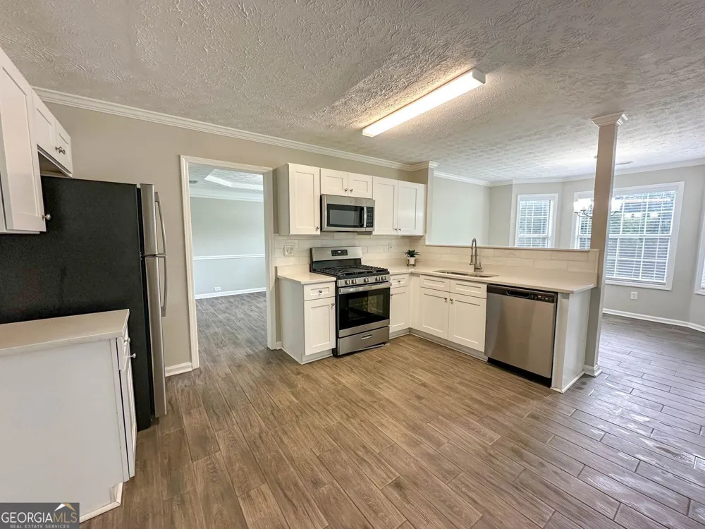 1070 Big Haynes DR Grayson, GA 30017
