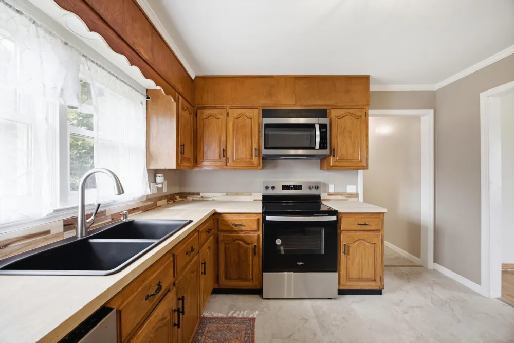 2404 Main Street Pikeville, TN 37367