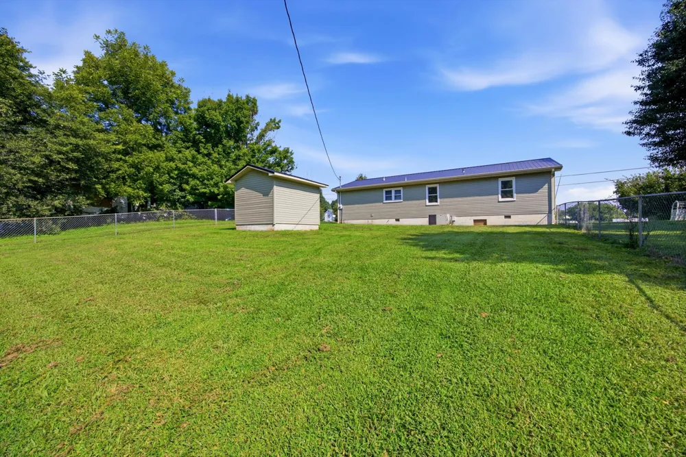 2404 Main Street Pikeville, TN 37367