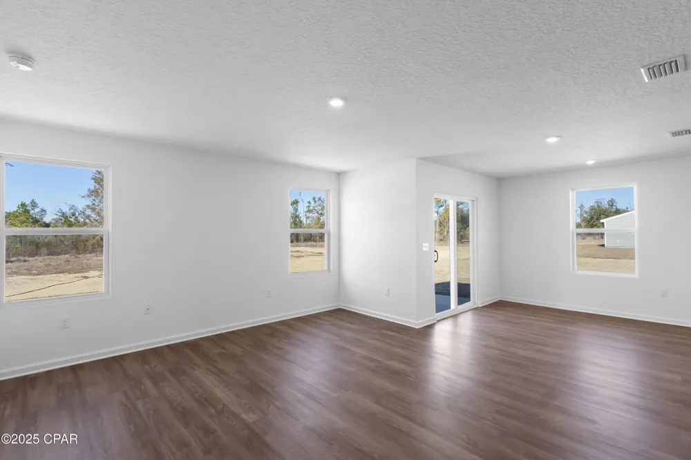 679 Fairview Road Marianna, FL 32448