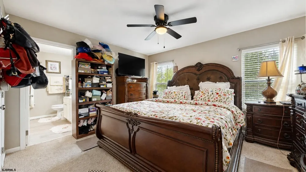 12 Summit Cir Mays Landing, NJ 08330