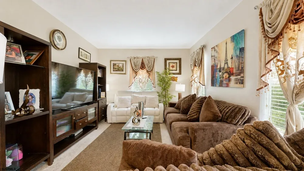 12 Summit Cir Mays Landing, NJ 08330