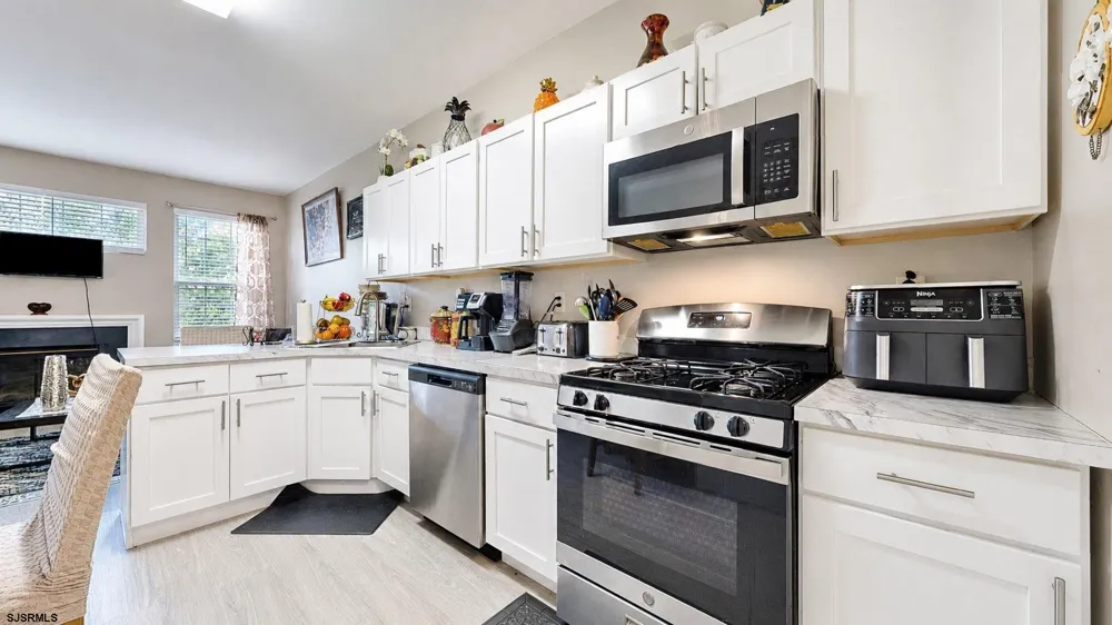 12 Summit Cir Mays Landing, NJ 08330