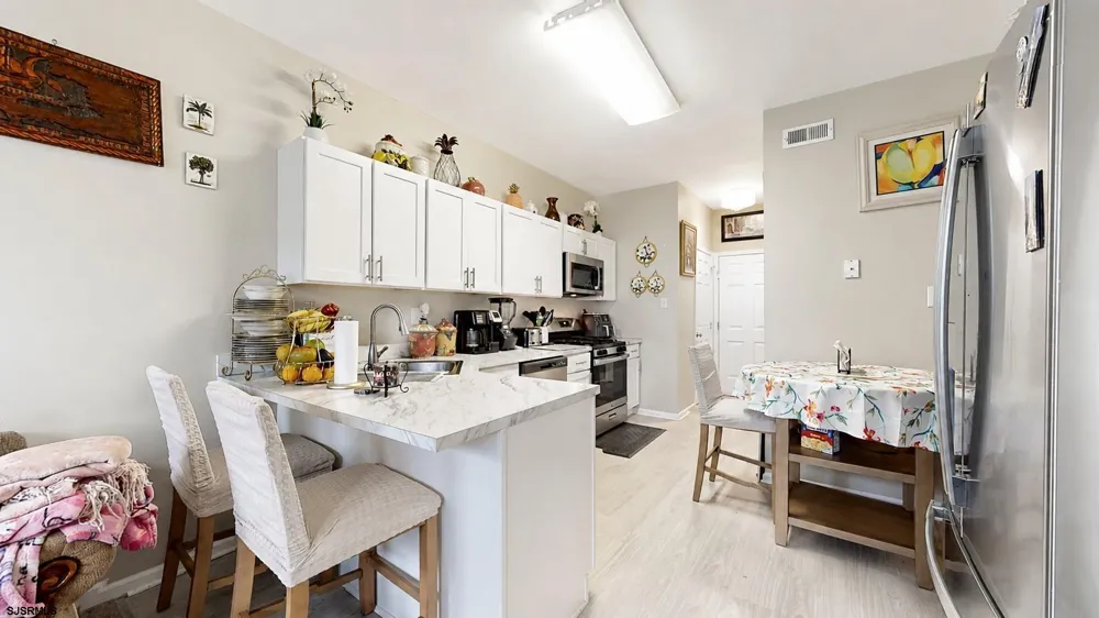 12 Summit Cir Mays Landing, NJ 08330