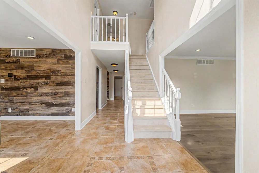 7 Heritage Dr Marmora, NJ 08223
