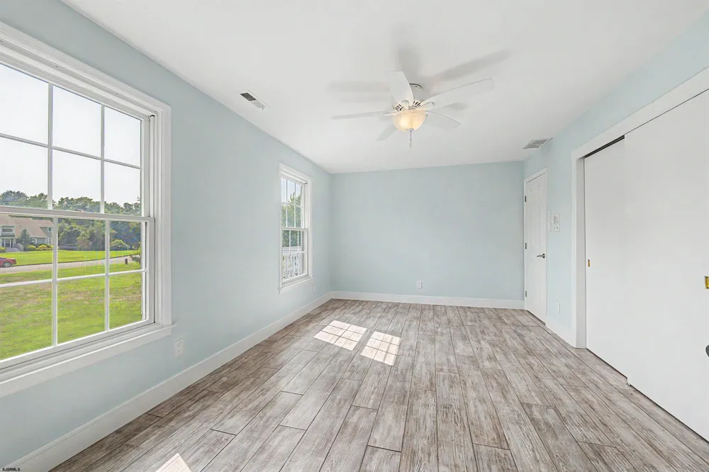 7 Heritage Dr Marmora, NJ 08223