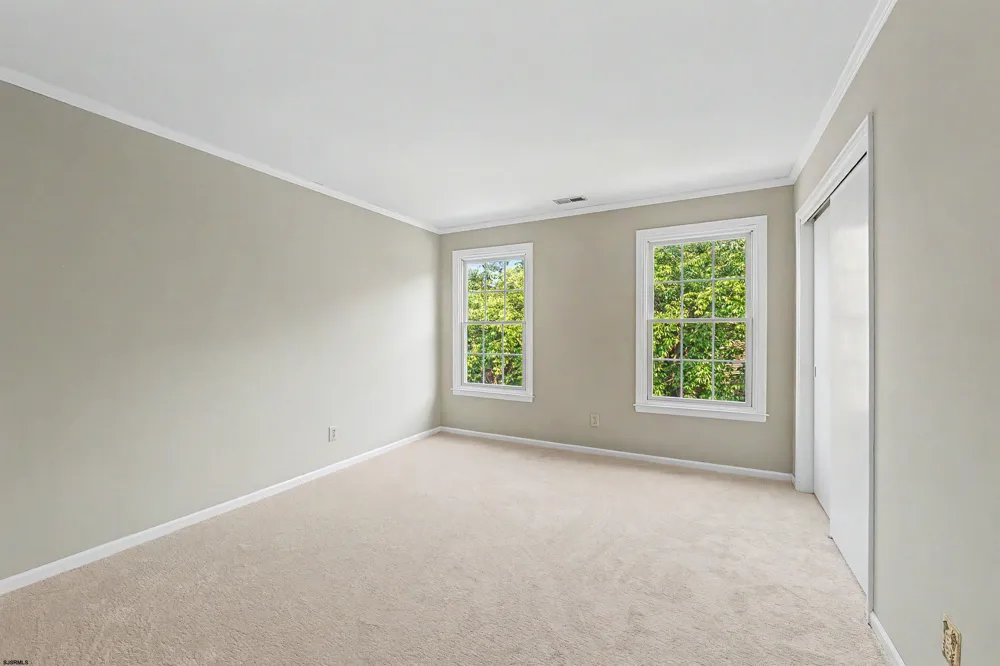7 Heritage Dr Marmora, NJ 08223