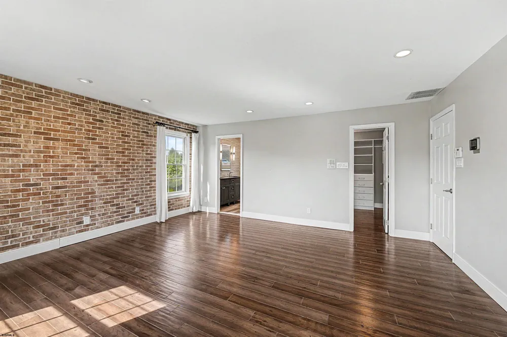 7 Heritage Dr Marmora, NJ 08223