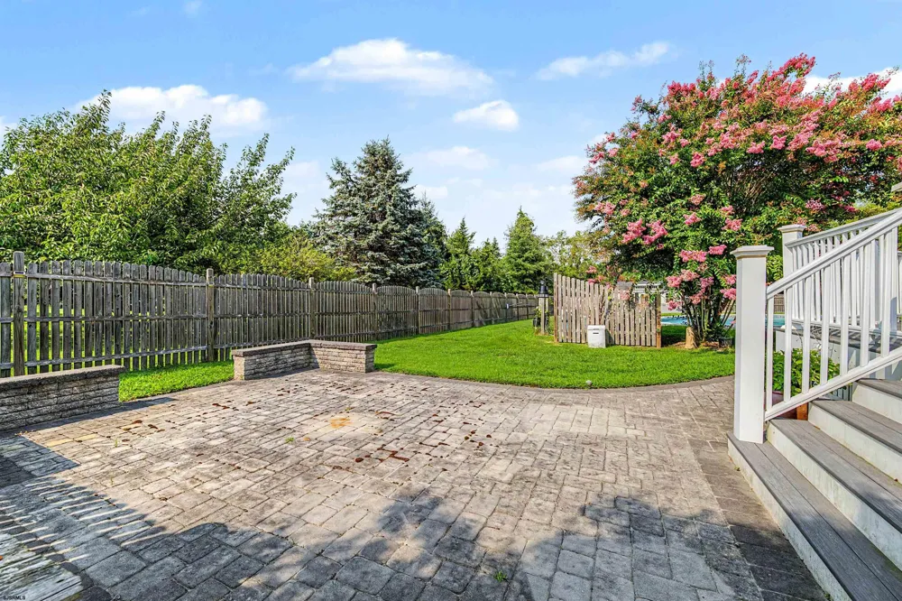 7 Heritage Dr Marmora, NJ 08223