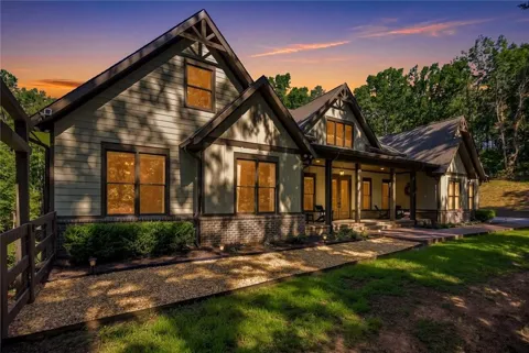 221 Brookhollow Road