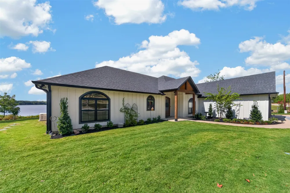 848 County Road 2275 Mineola, TX 75773
