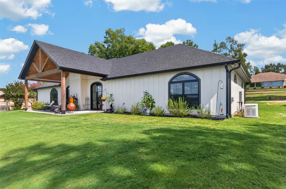 848 County Road 2275 Mineola, TX 75773