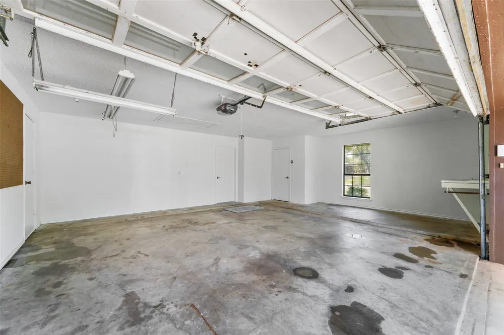 2323 Brookside Drive Arlington, TX 76012